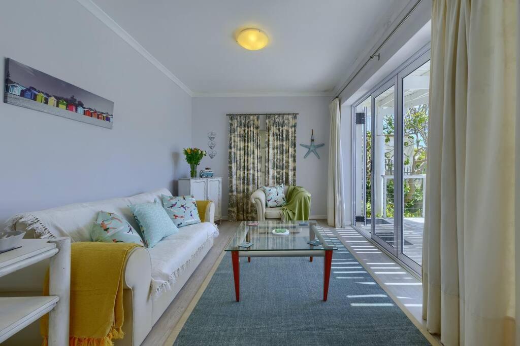 With A View For Two In Sunny Cove *