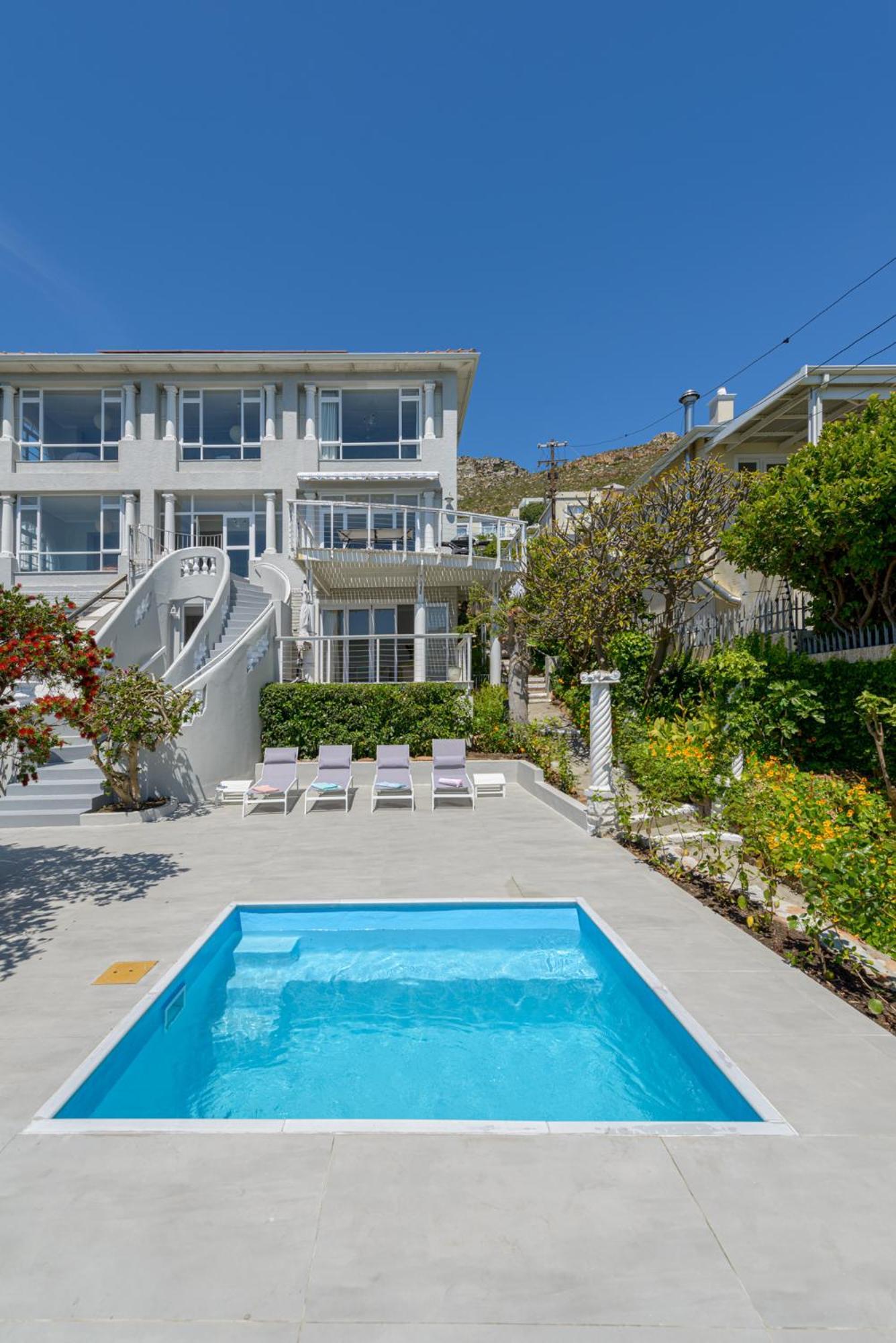 Apartment With A View For Two In Sunny Cove